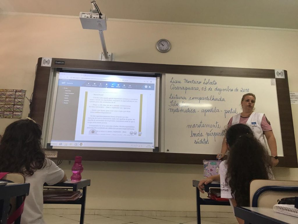 Lousa_TouchPro_Colégio_MOVPLAN