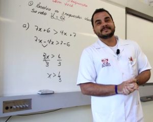 Quadro branco grande