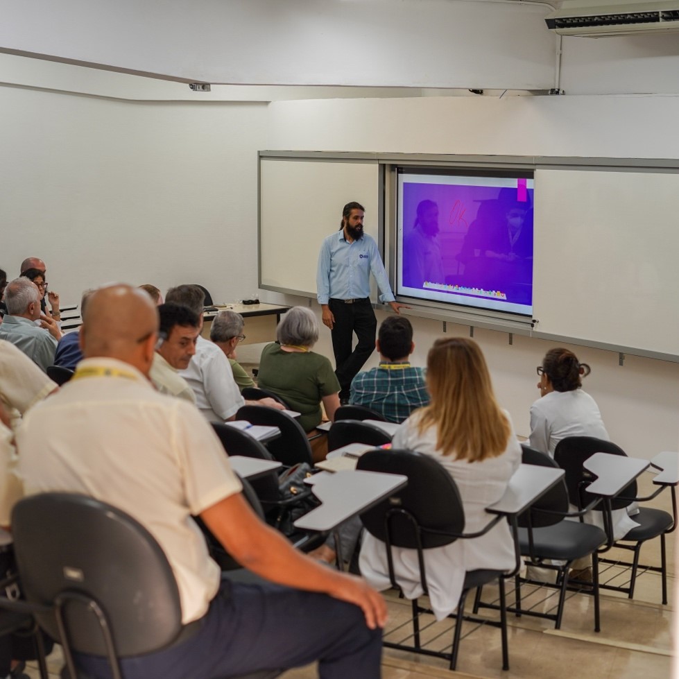 Display touch screen